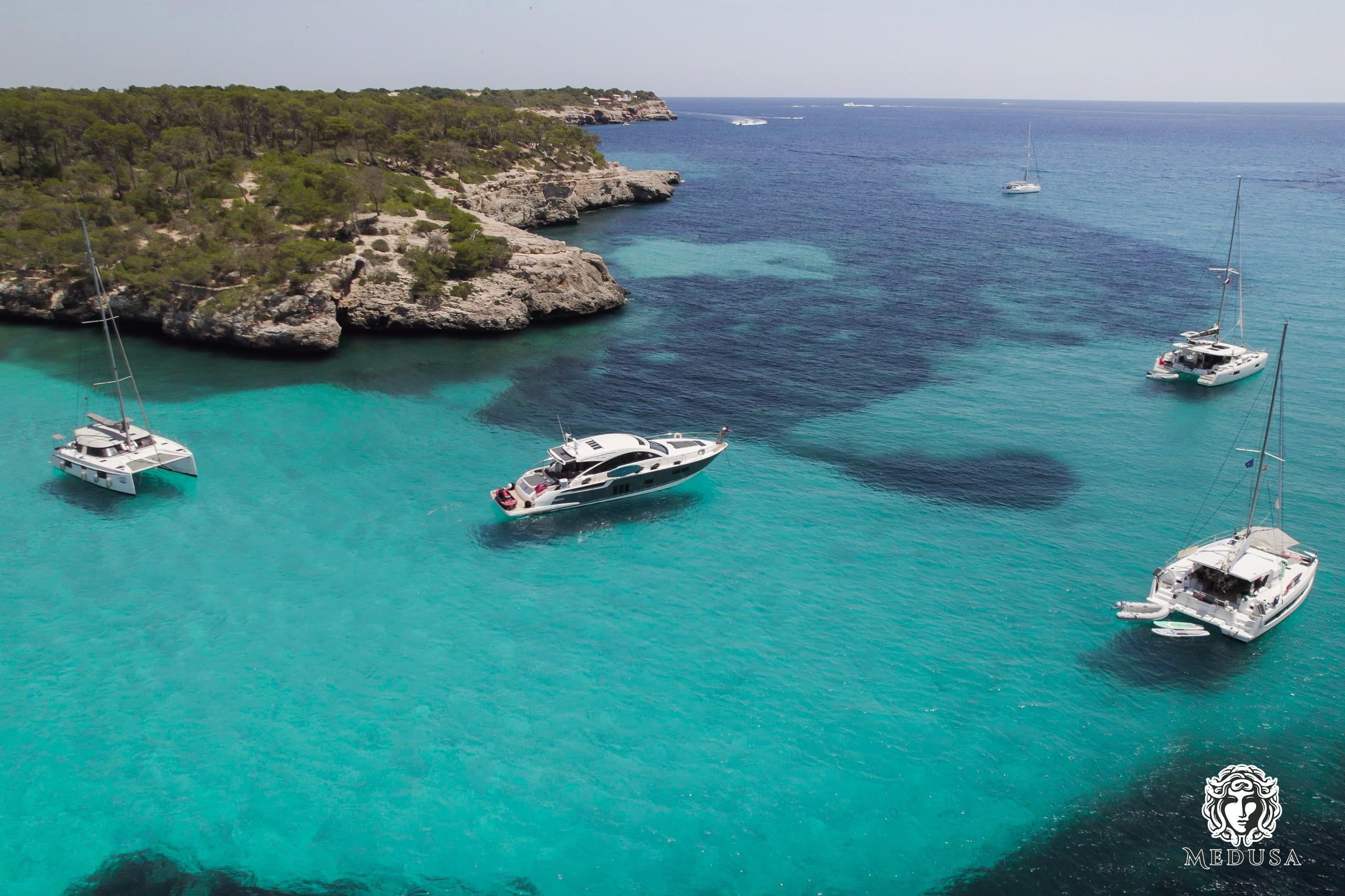 Fairline Targa MEDUSA on anchor in Mallorca