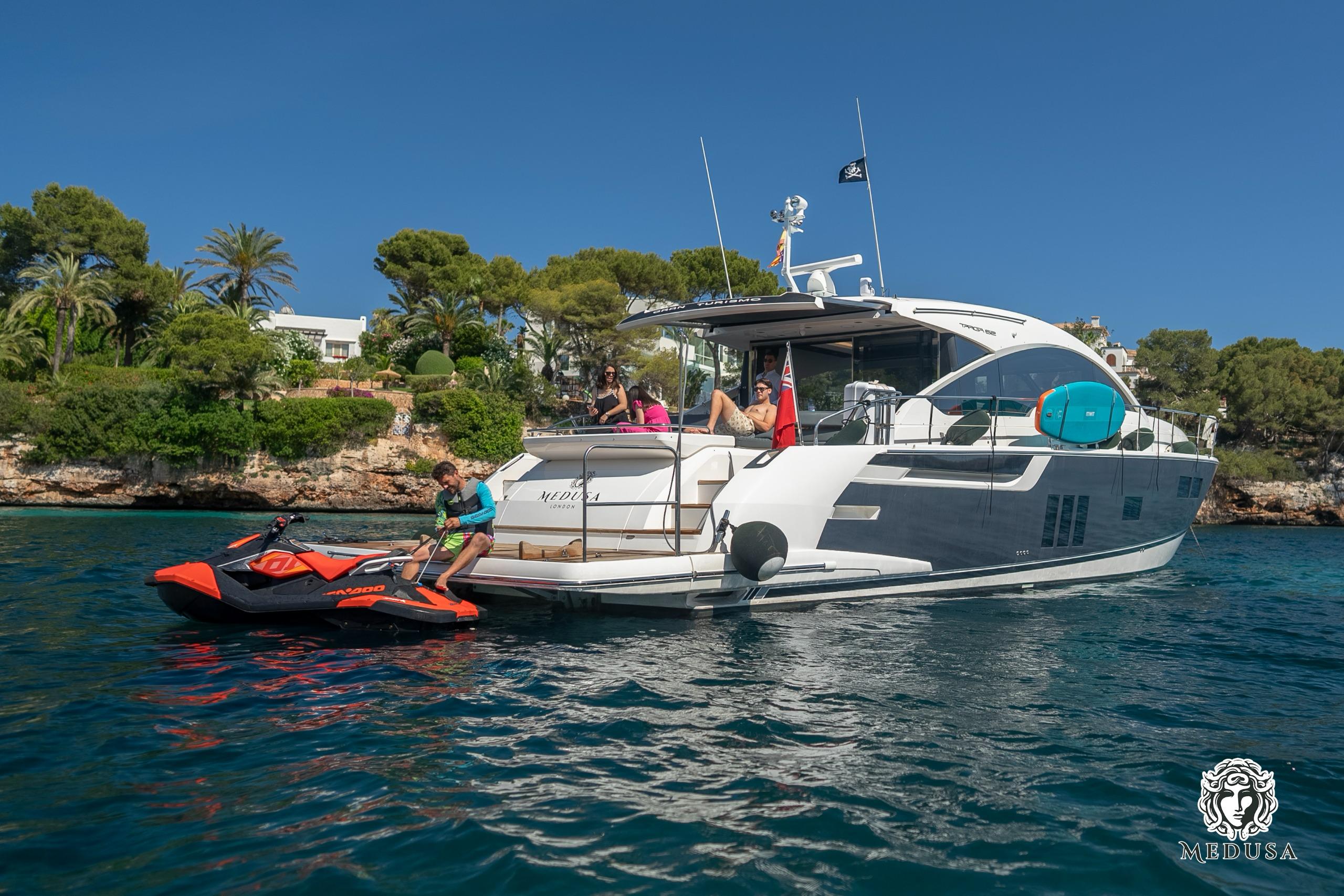 Fairline Targa MEDUSA on charter